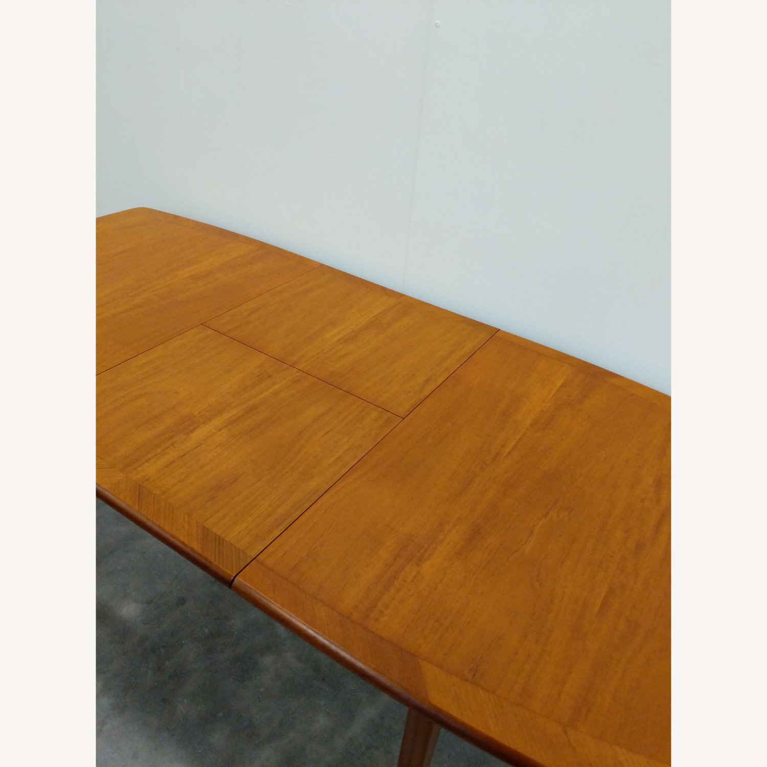 Vintage Mid Century Modern Meredew Dining Table - image-10
