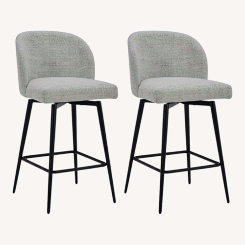 Used Bed Bath & Beyond Set of 4 Matching Kitchen Counter / Dining Chairs for sale on AptDeco
