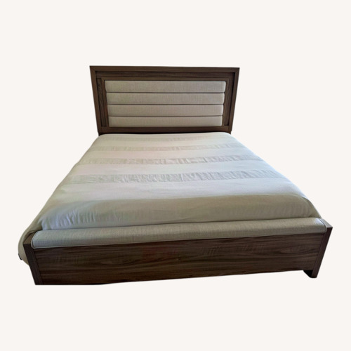 Used Value City Furniture Light Gray Wood King Bed for sale on AptDeco