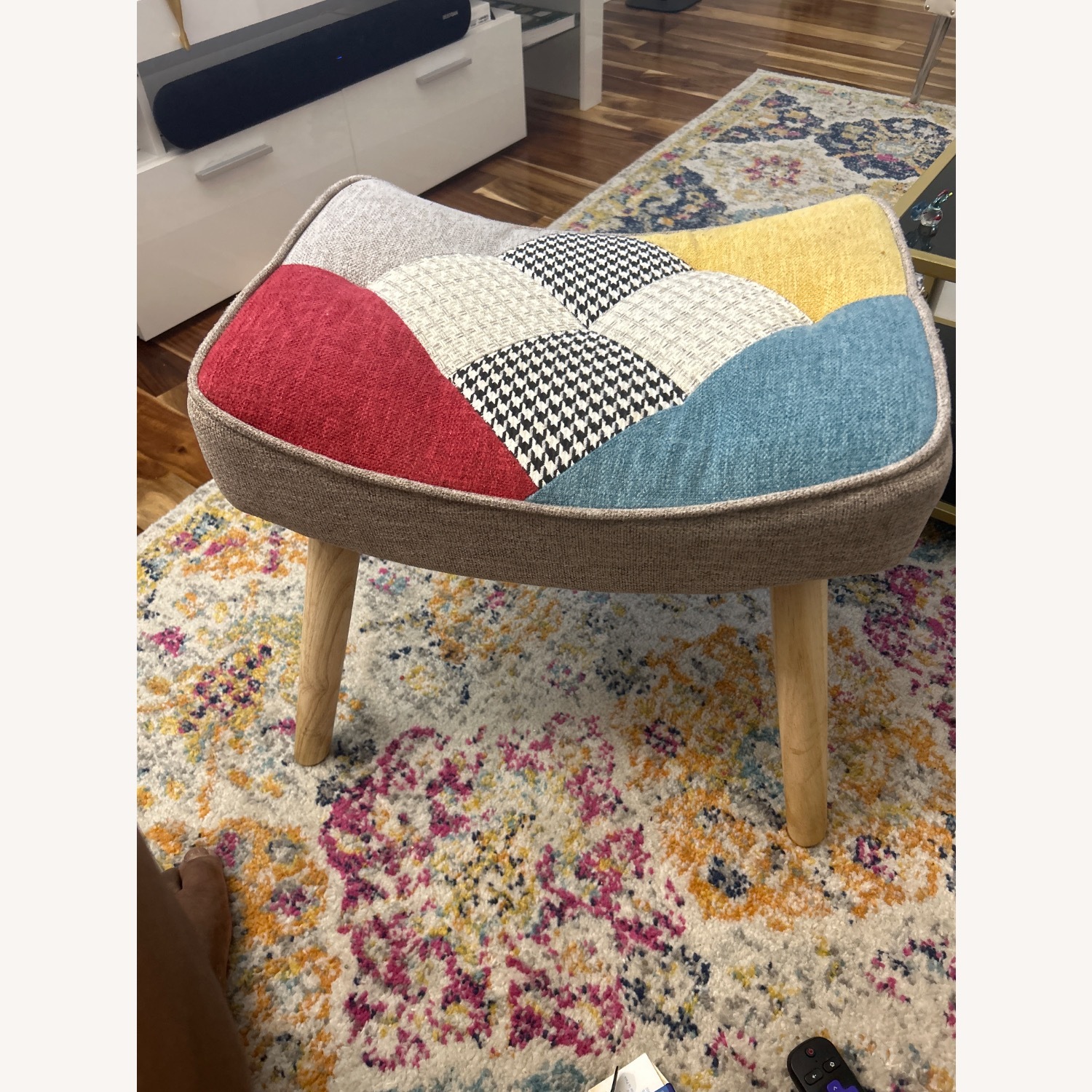 Accent Chair Ottoman of Linen Patchwork - image-3