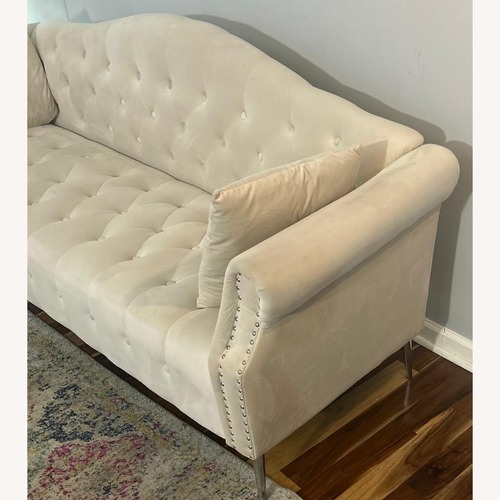 Used Vintage/Antique White Seater Sofa for sale on AptDeco