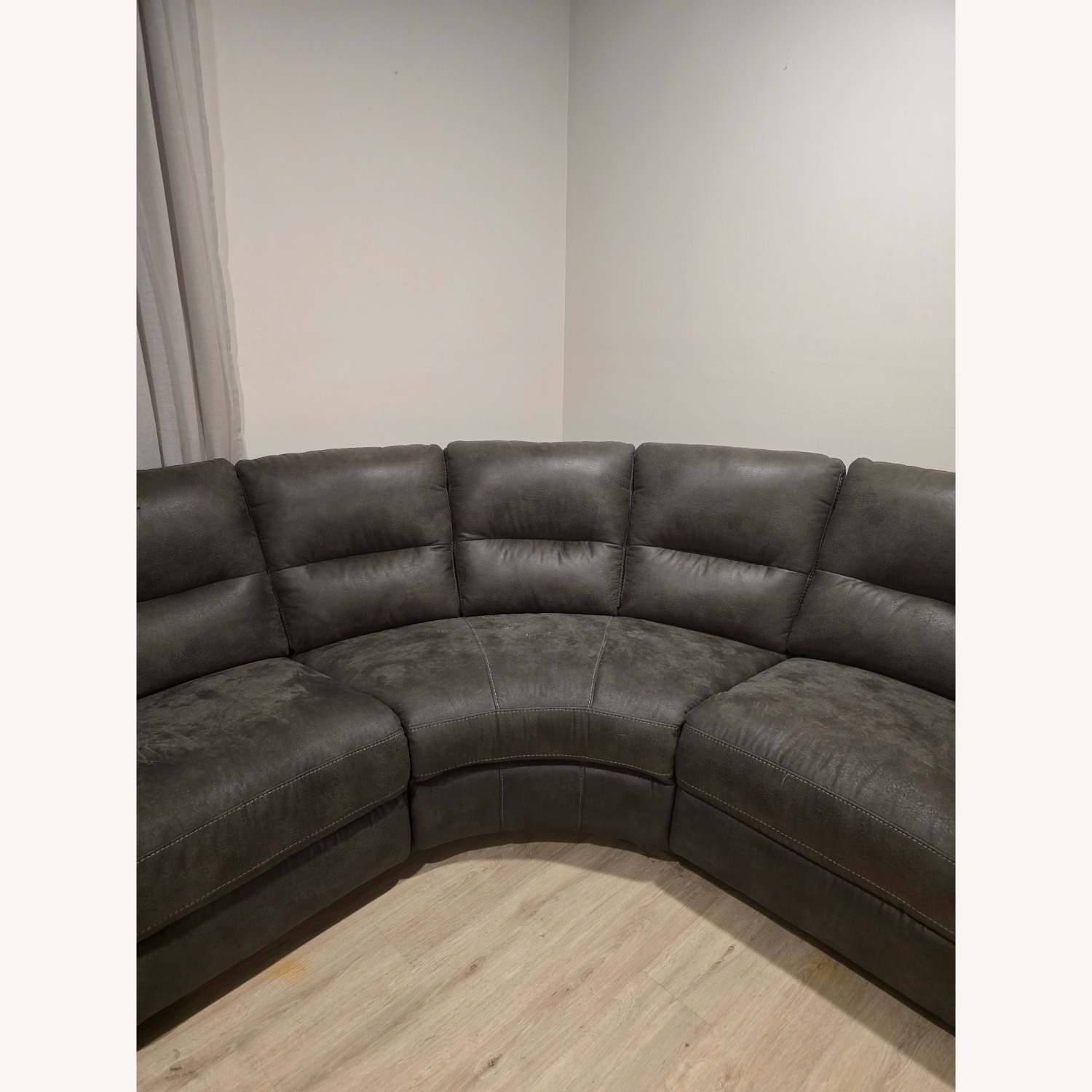 Rockland Dark Gray Microsuede 5 Piece Sectional Recliner - image-5