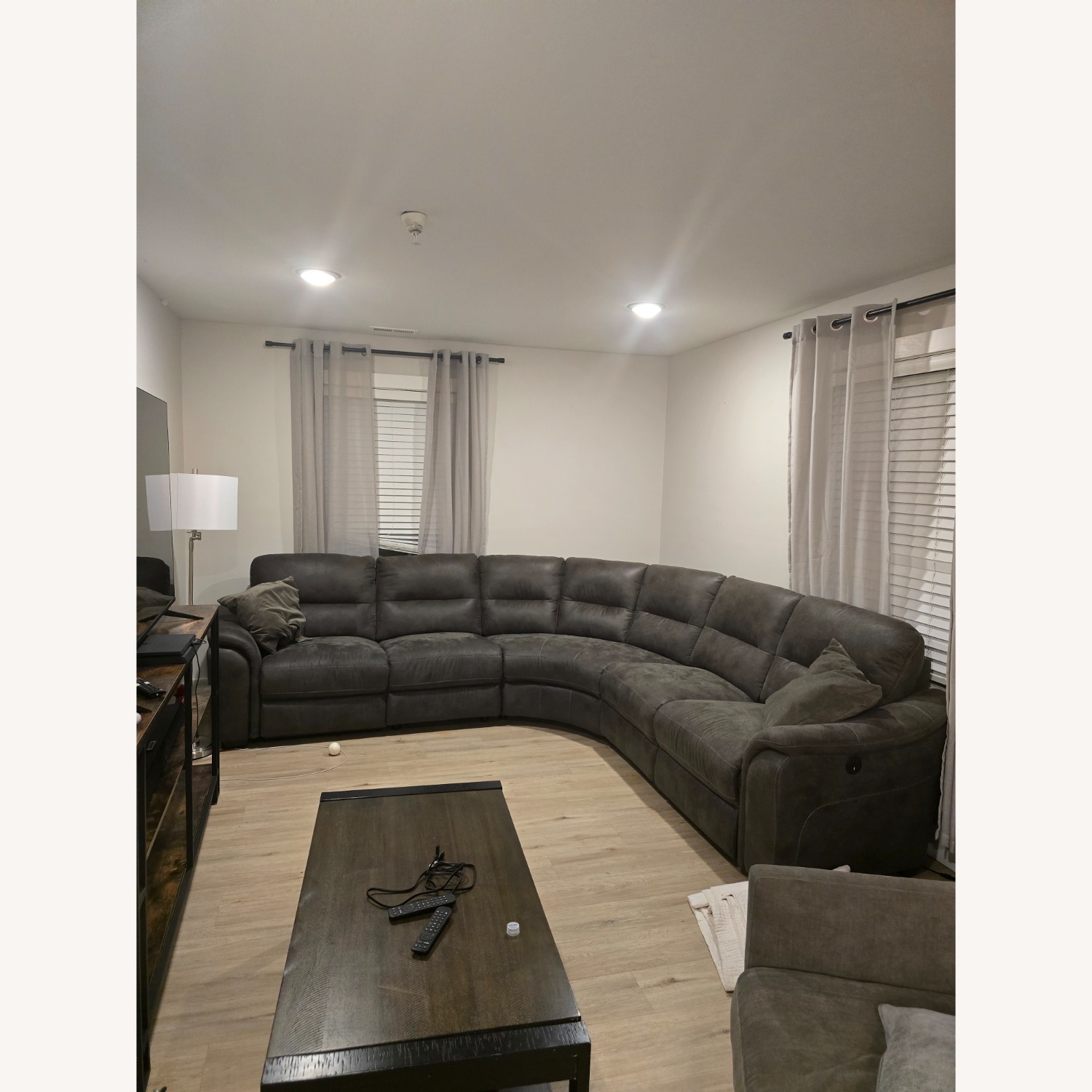 Rockland Dark Gray Microsuede 5 Piece Sectional Recliner - image-2