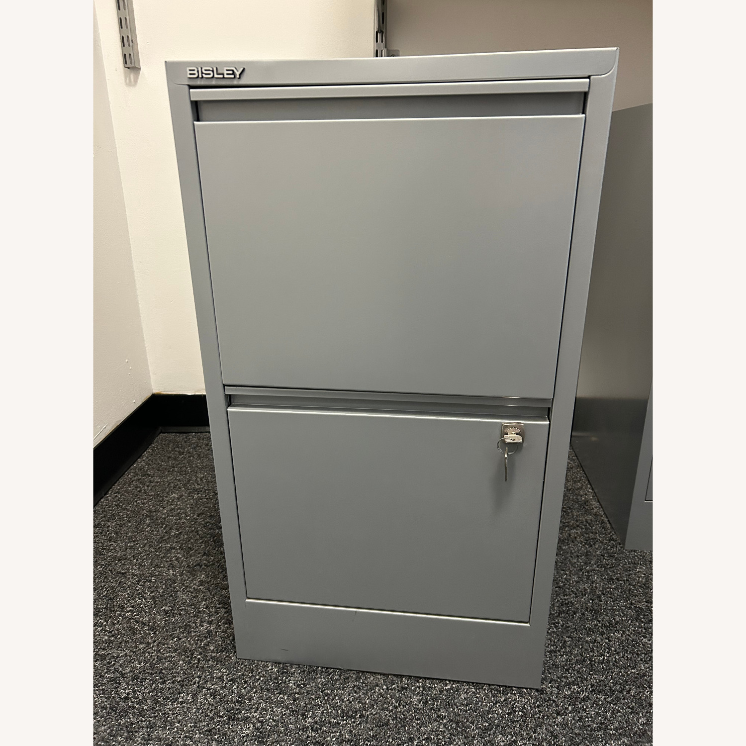 Bisley Classic 2 Drawer Lockable File Cabinet - image-5