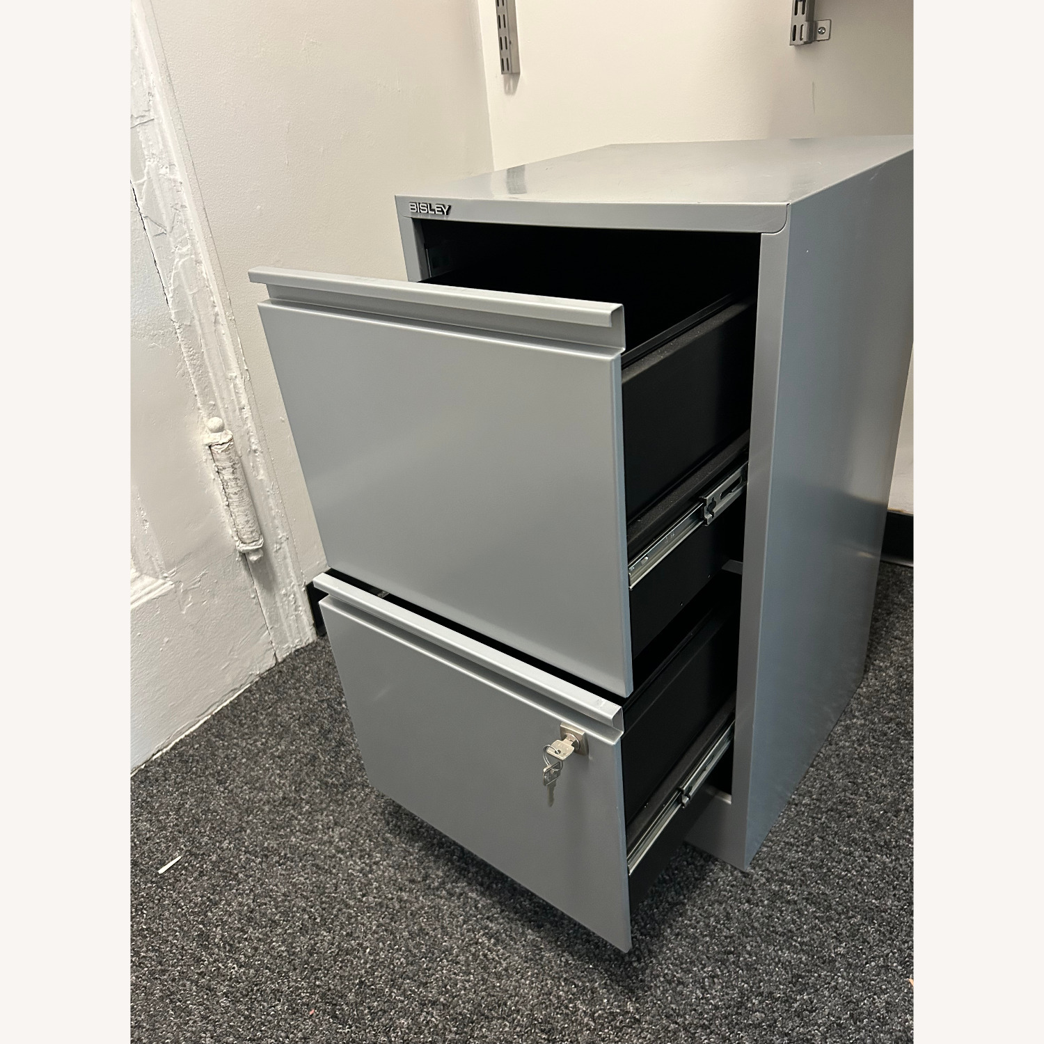 Bisley Classic 2 Drawer Lockable File Cabinet - image-2