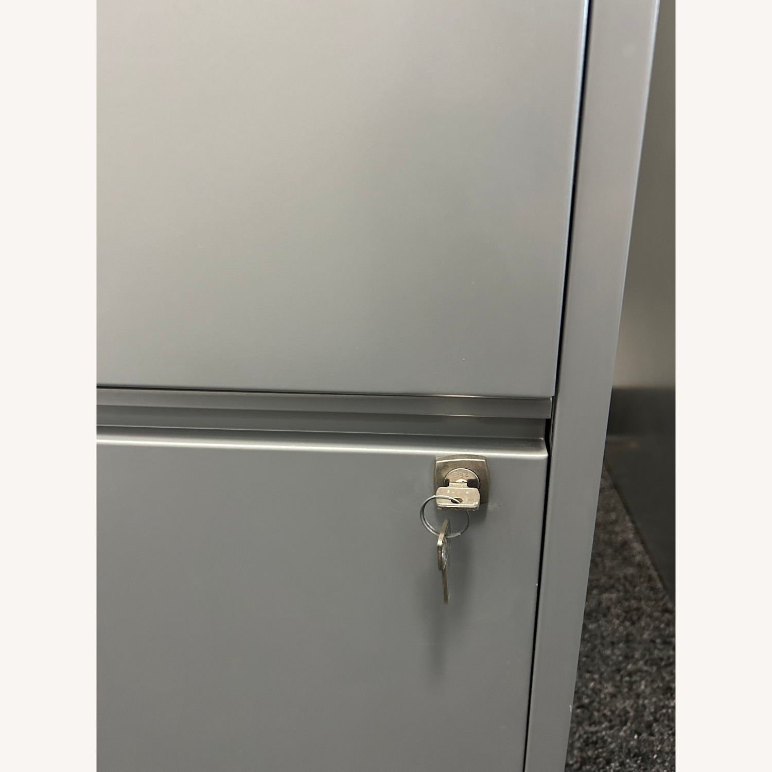 Bisley Classic 2 Drawer Lockable File Cabinet - image-6