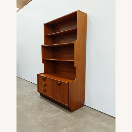 Used Vintage Mid Century Modern Teak Stonehill Bookhelf for sale on AptDeco