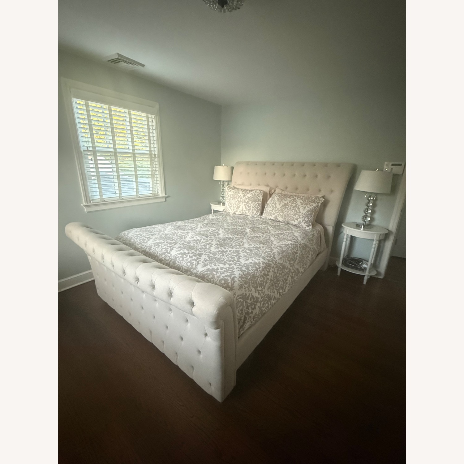 Raymour & Flanigan Odette Queen Sleigh Bed - image-2