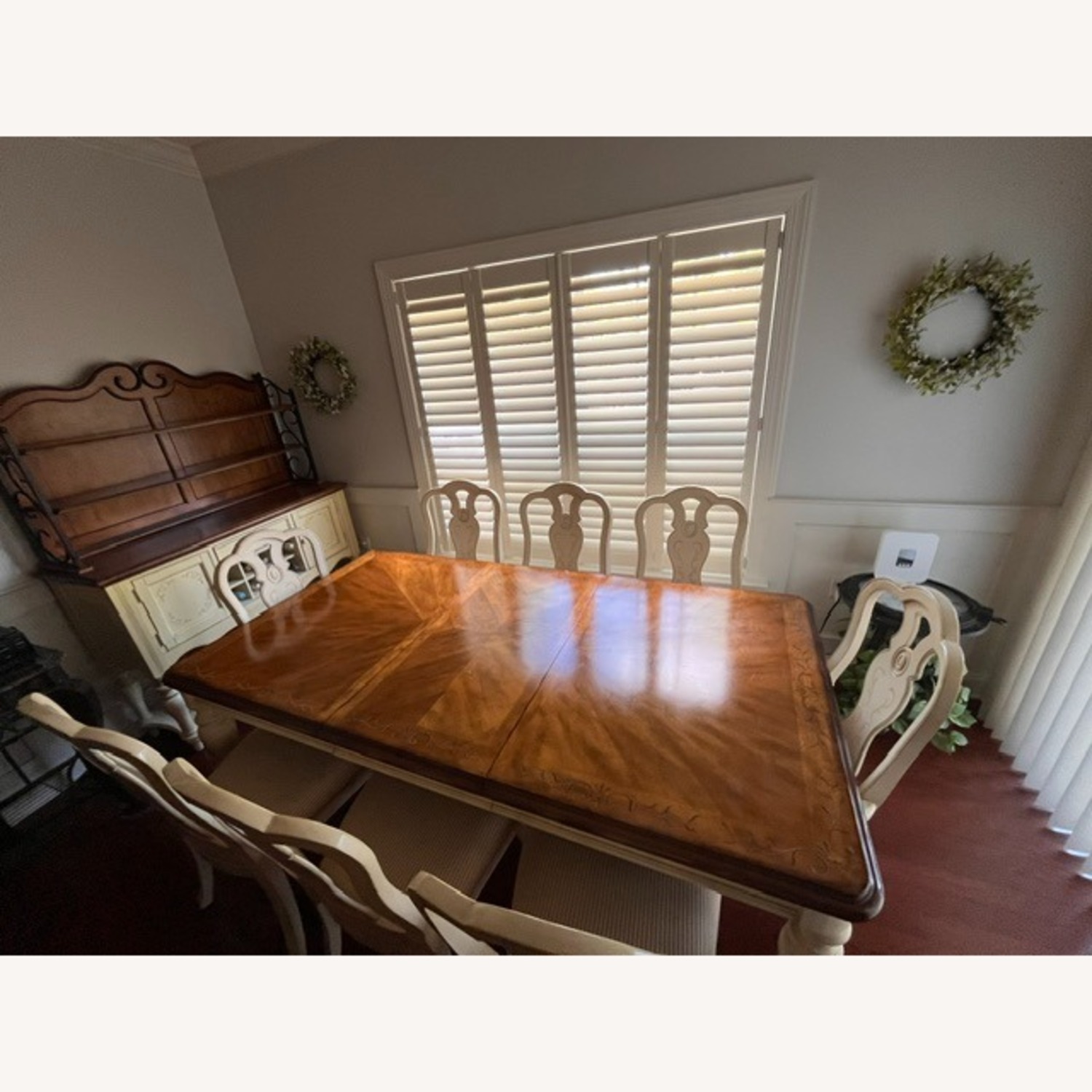 Traditional Dining Set - image-1