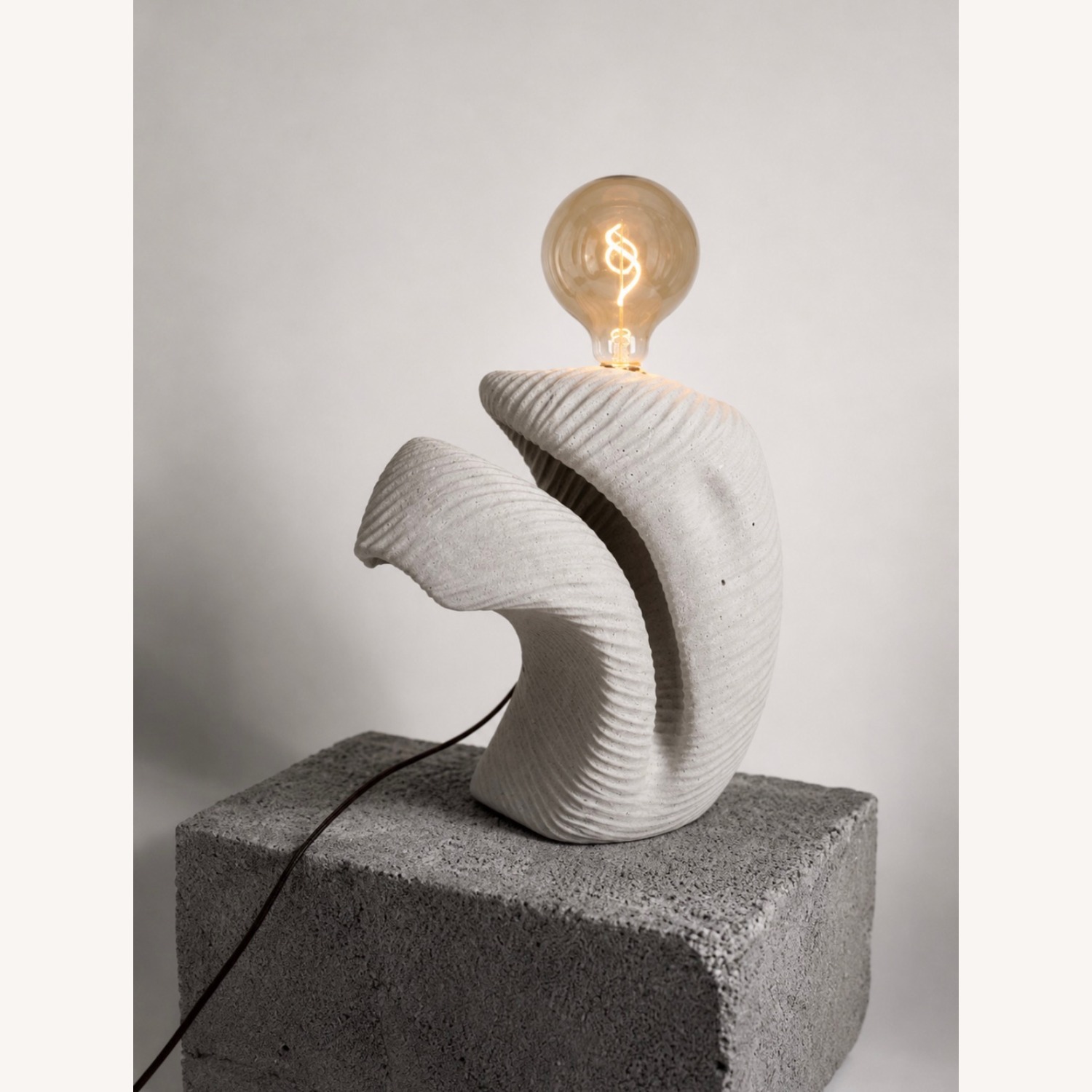 Brutalist Concrete Lamp by Mennheim | Handmade - image-6