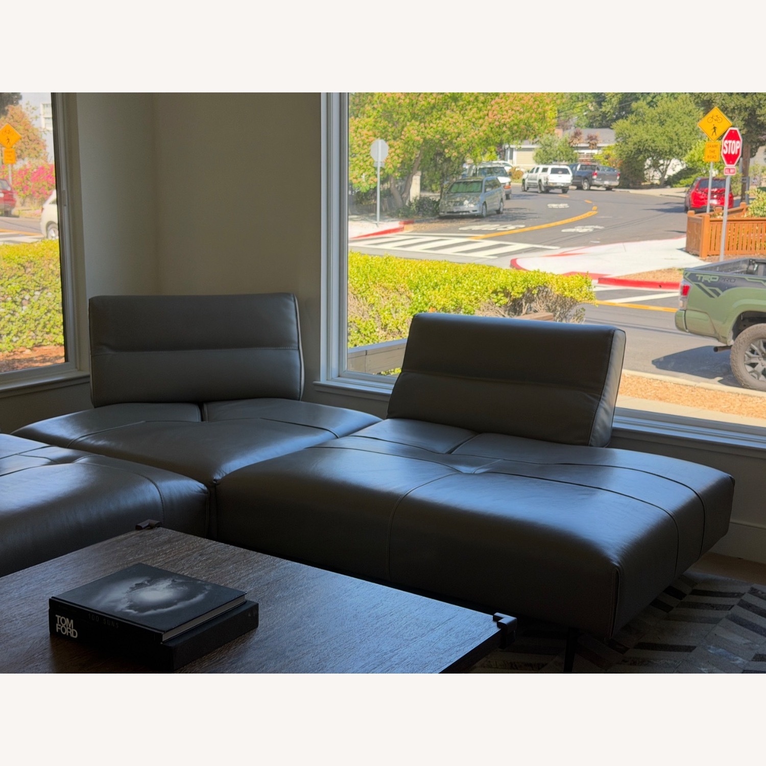 Gamma Smart Italian Leather Sofa - image-4