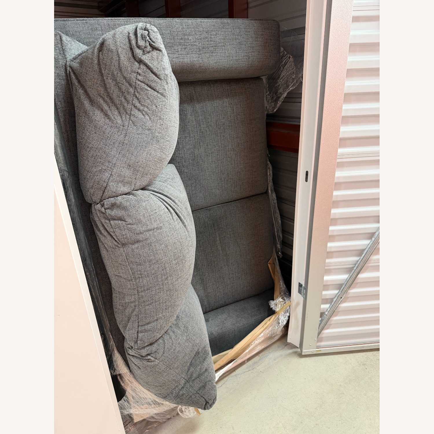 Ashley Furniture Stairatt Loveseat - image-2