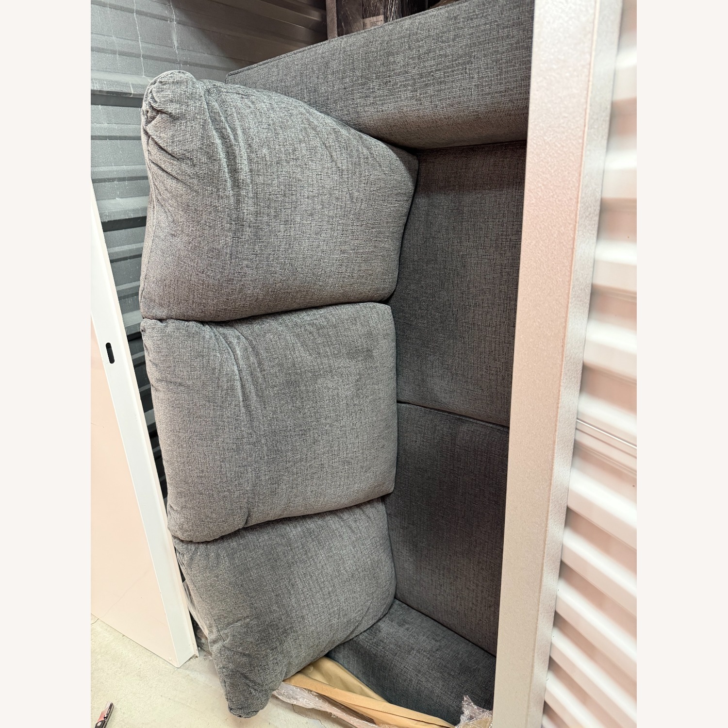 Ashley Furniture Stairatt Loveseat - image-3
