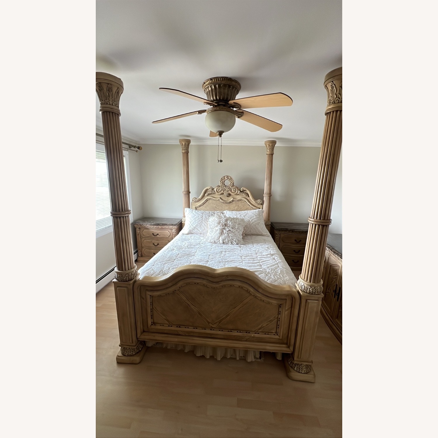 Michael Amini Furniture Designs Queen Bed - image-3