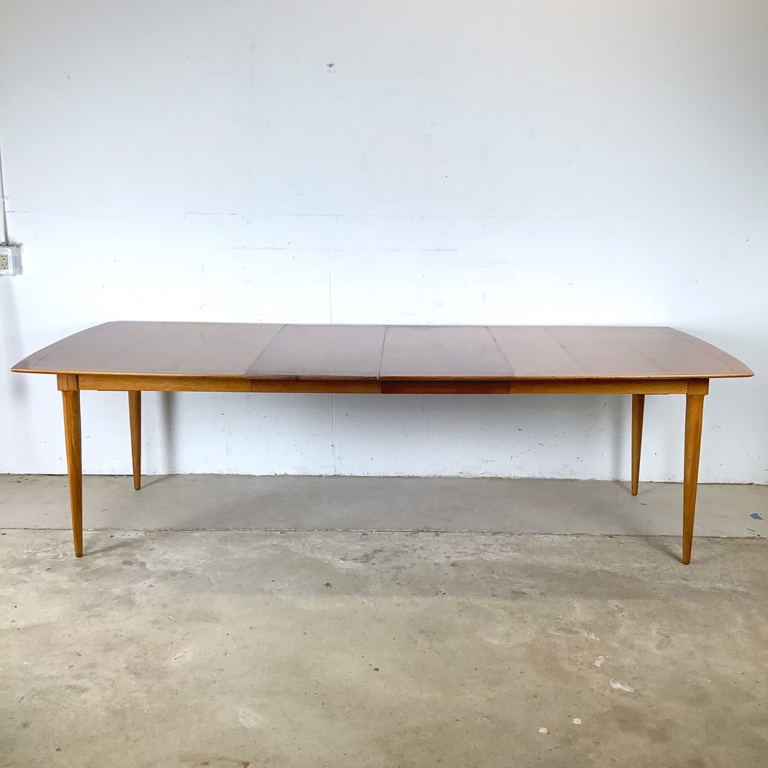  Vintage Tomlinson Sophisticate Dining Table - image-22