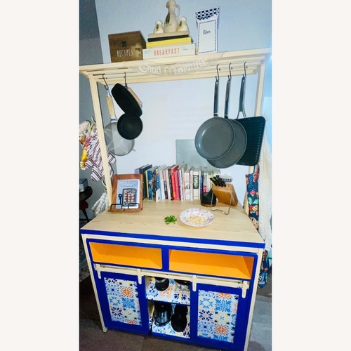 Used Wayfair Gracie Oaks Kitchen Island with Storage for sale on AptDeco