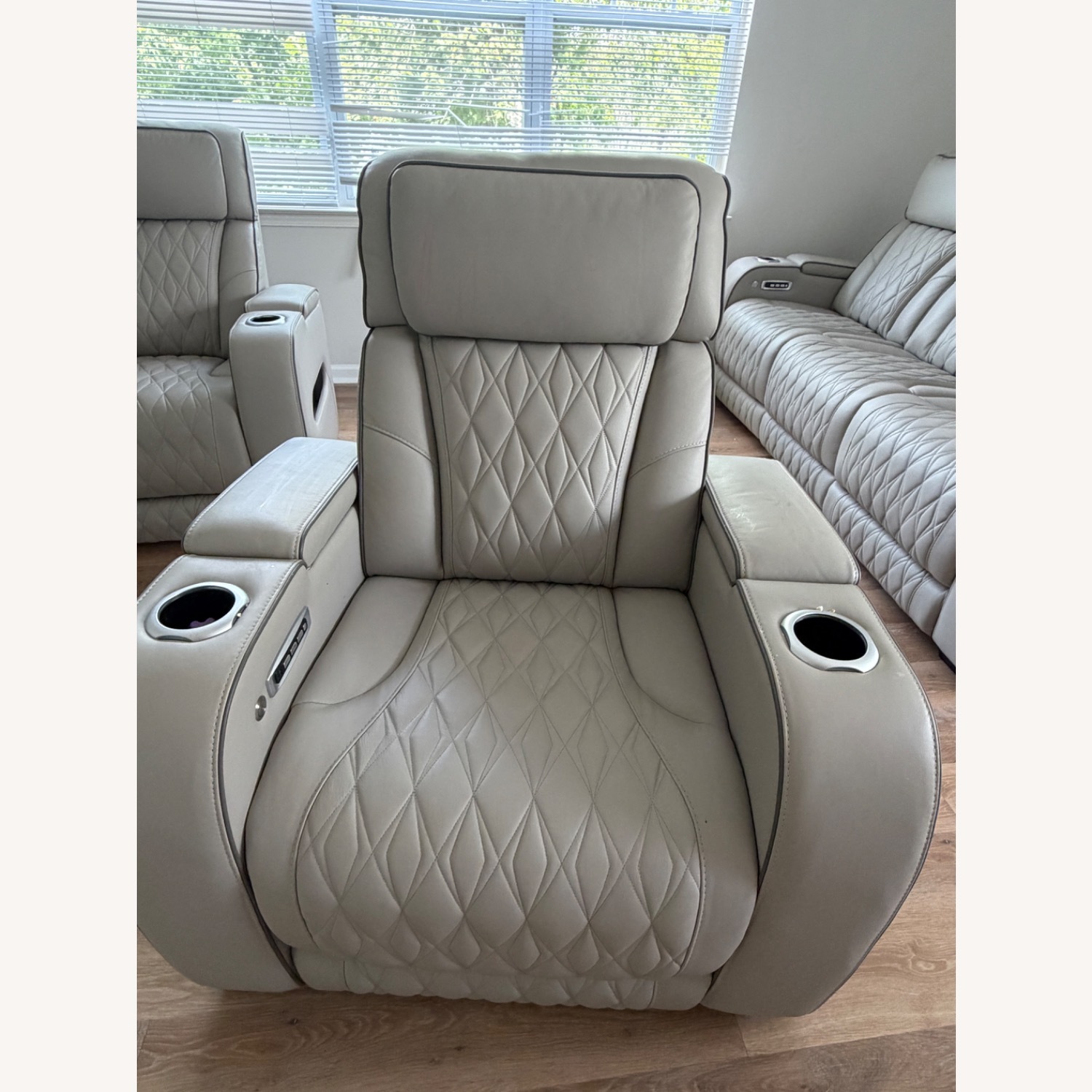 Ashley Furniture Boyington Power Recliner - image-3