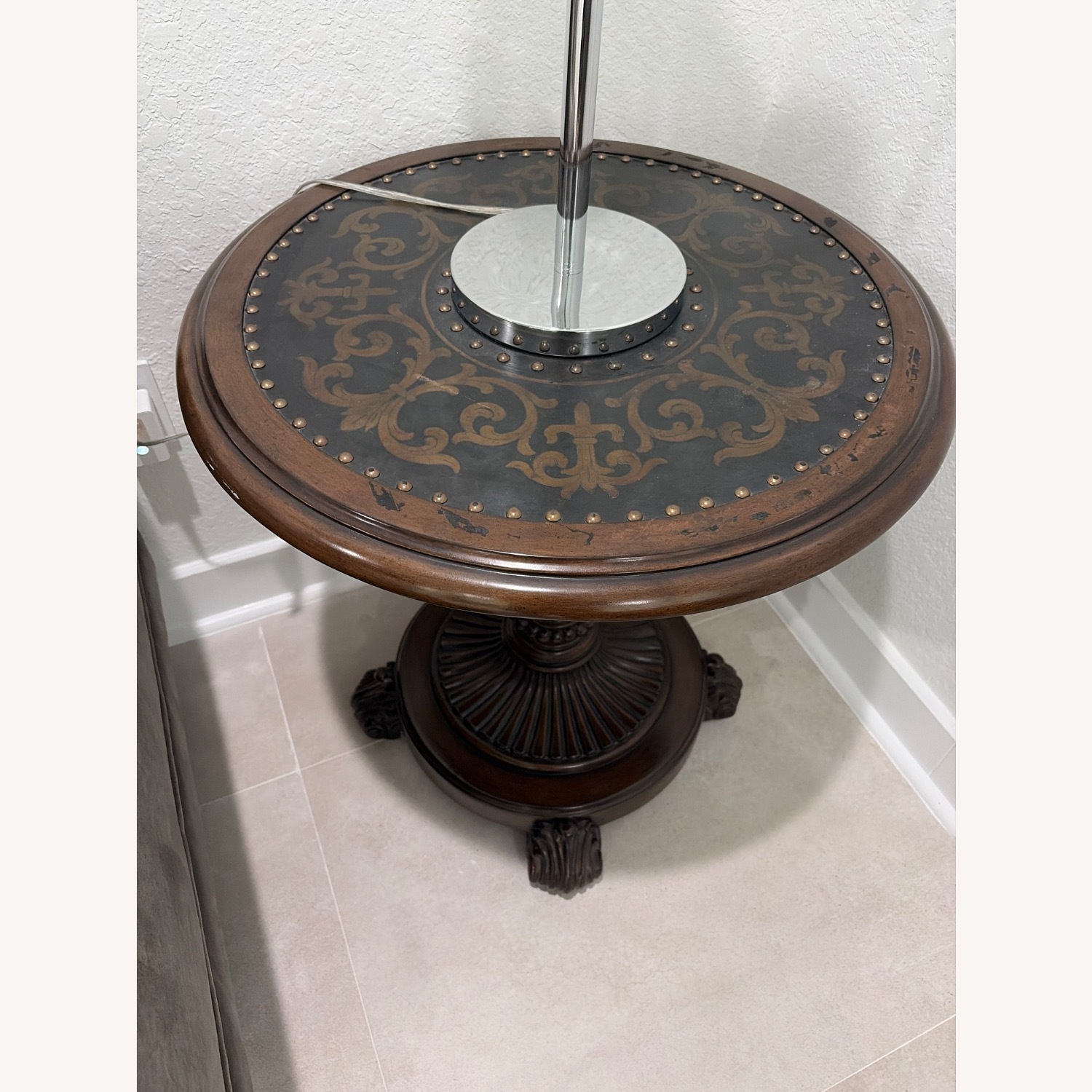 Hooker Furniture Corporation Side Table - image-2