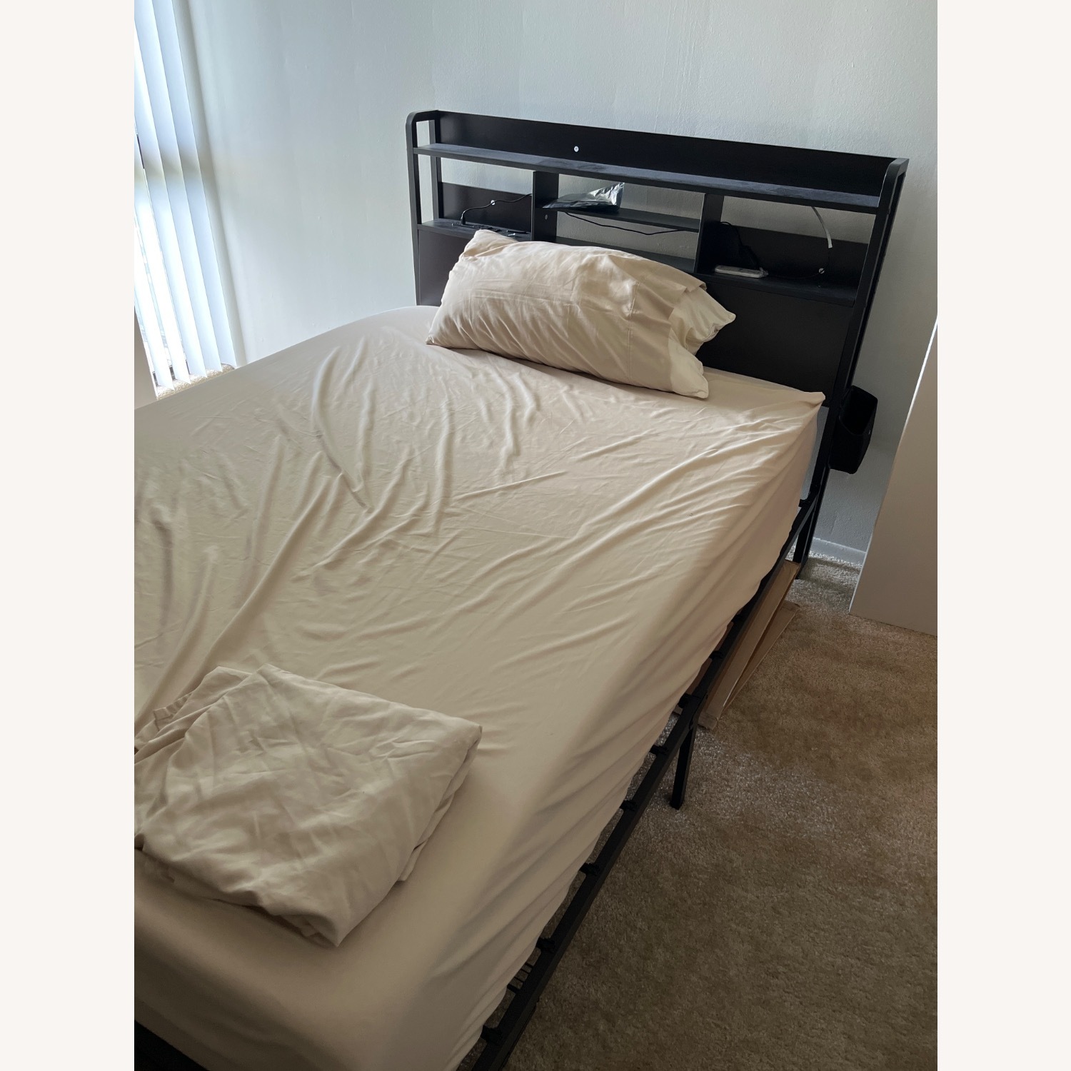 Vintage/Antique Black Metal Full Bed - image-2
