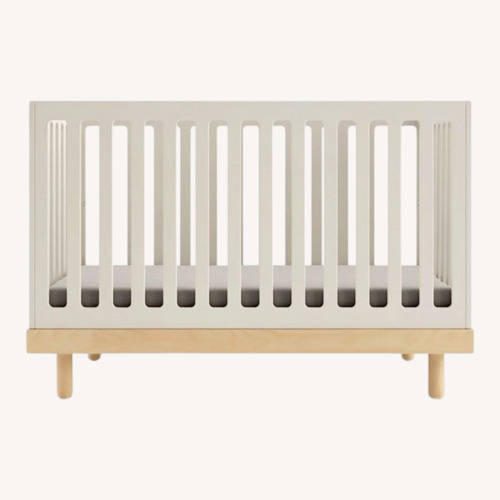 Used Oeuf Classic Crib - Convertible for sale on AptDeco