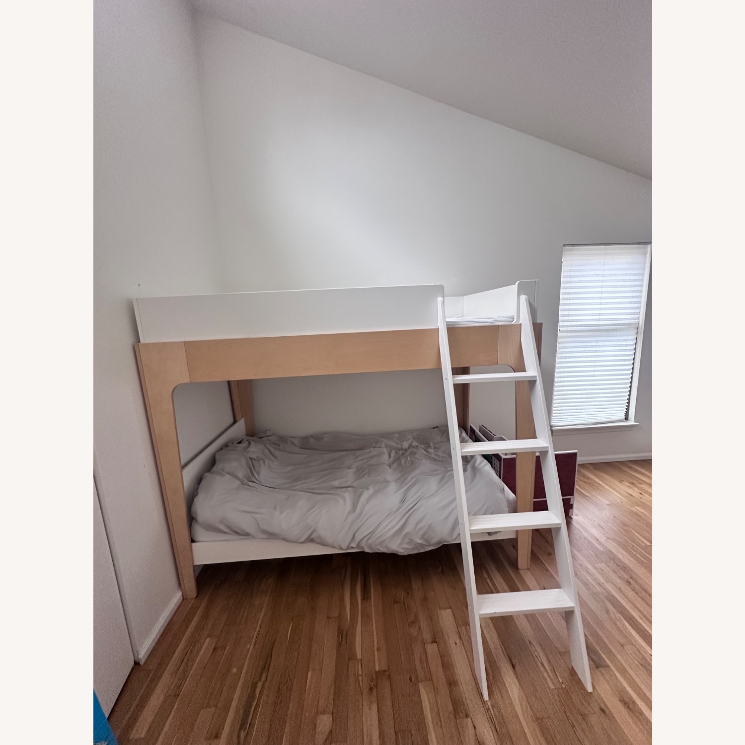 Oeuf Perch Bunk Bed White Wood Bunk Bed - image-1