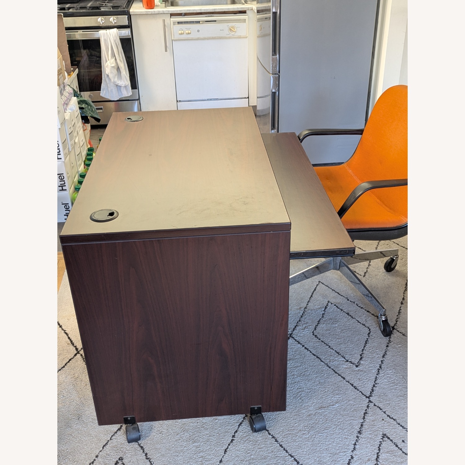 Lorell Essentials Computer Desk With Wheels - image-8
