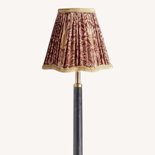 Used Pooky 6 inch Scalloped Empire Clip on Shade Dé for sale on AptDeco