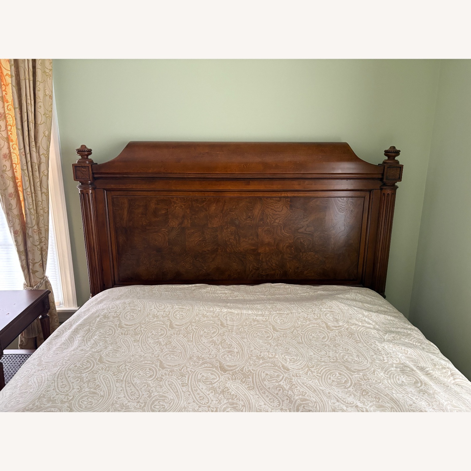 Ethan Allen Queen Bed Frame - image-4