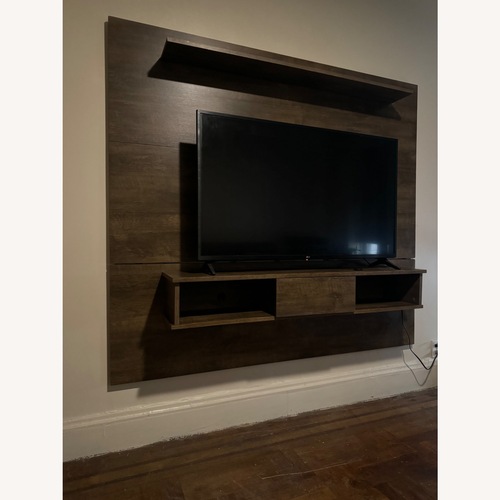 Used Wade Logan Hawkinsville Floating E-center for sale on AptDeco
