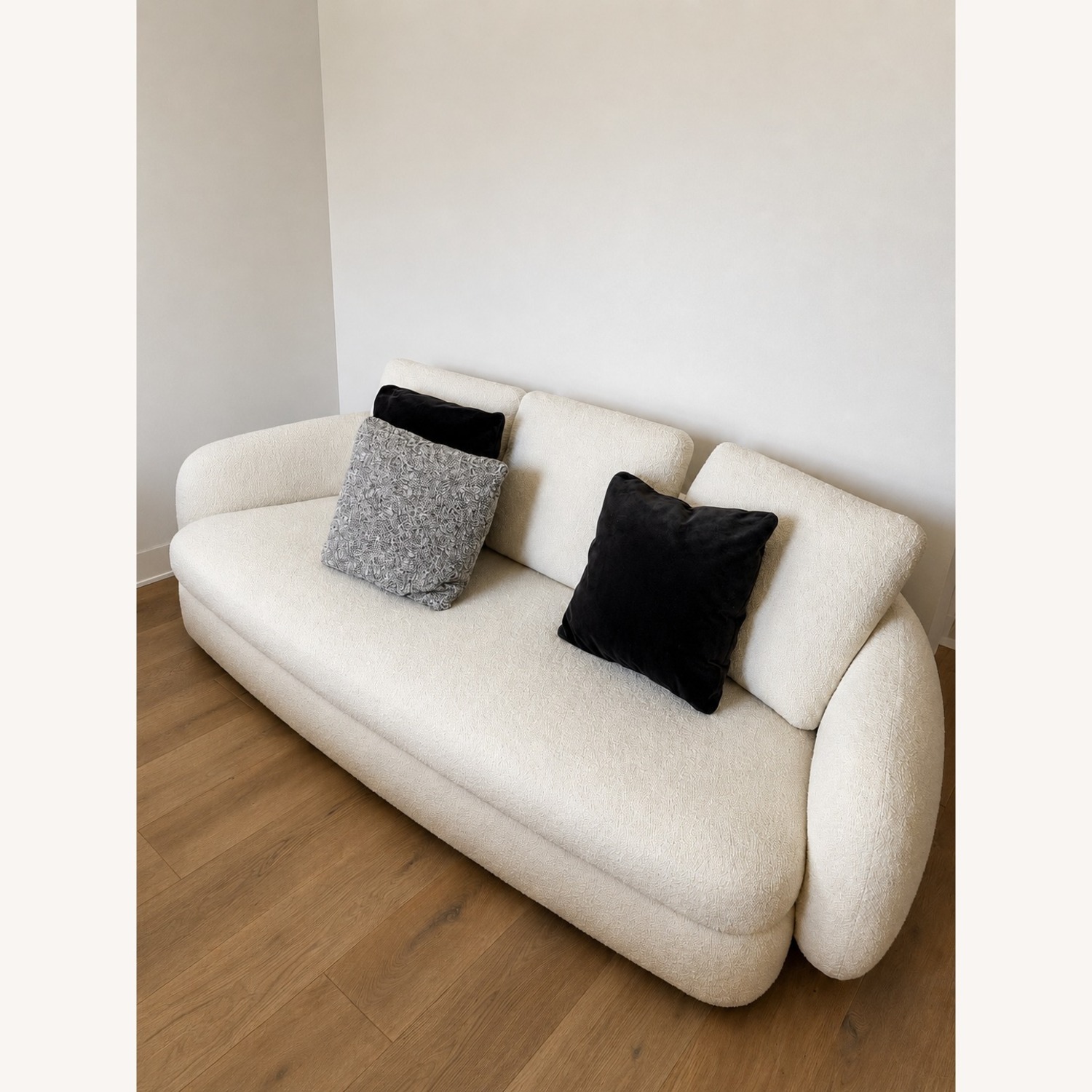 Poliform St Germain White Boucle 3+ Seater Sofa - image-5
