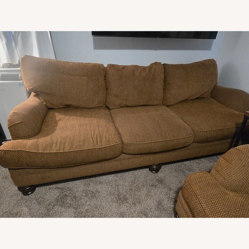 Used Drexel 3 Seater Sofa for sale on AptDeco
