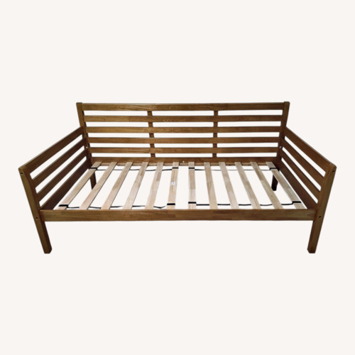 Used Daybed for sale on AptDeco