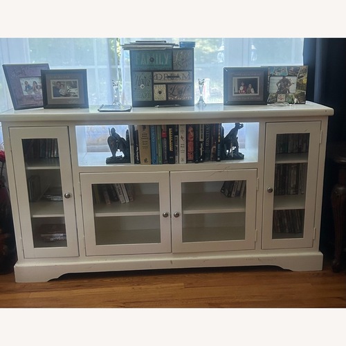 Used Entertainment/TV Stand for sale on AptDeco