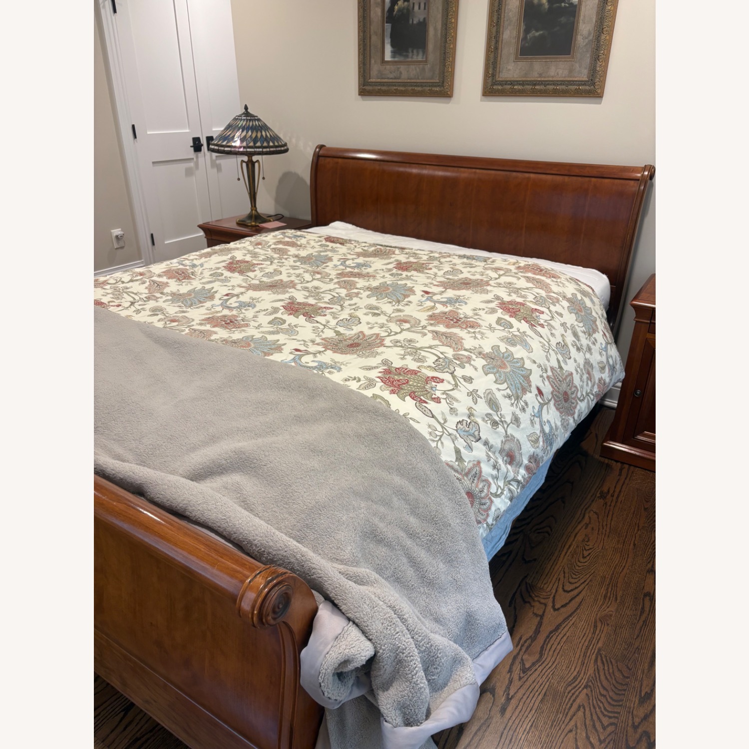 Ethan Allen Chloé Medium Brown Wood Queen Bed - image-2