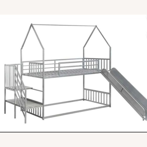 Used Contemporary Loft & Bunk Bed for sale on AptDeco