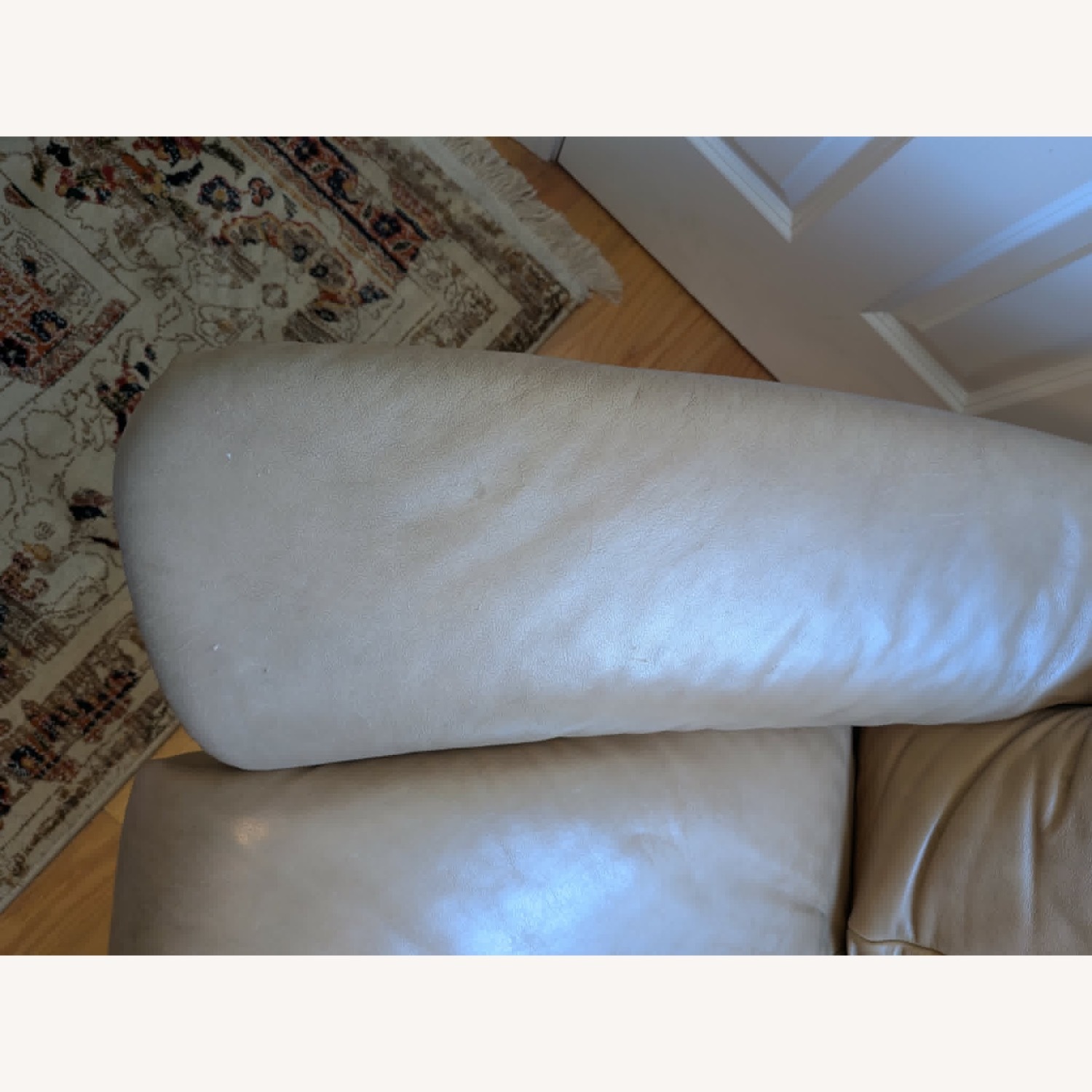 Ekornes Buckingham Lowback Light Brown Leather Recliner - image-8
