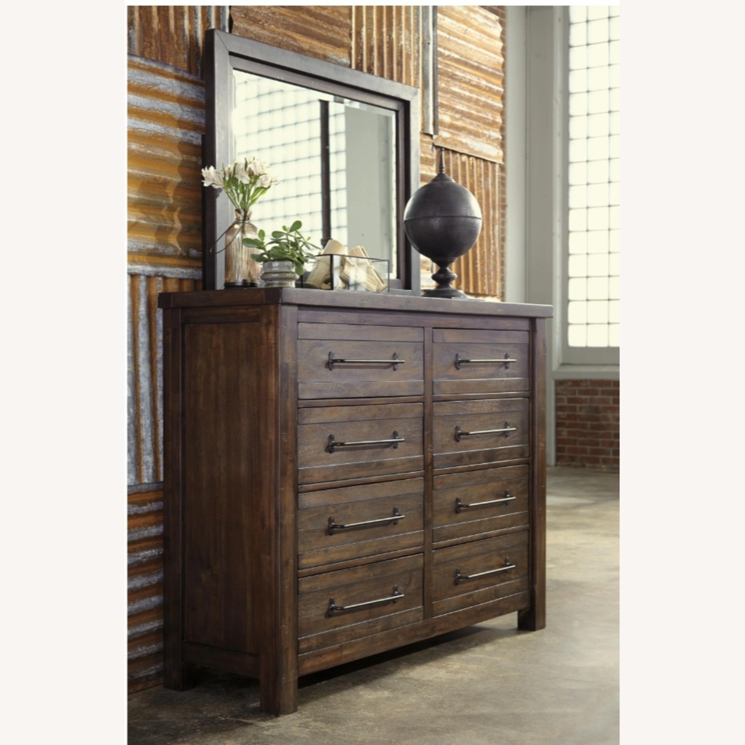 Ashley Starmore 8 Drawer Dresser & Mirror - image-2