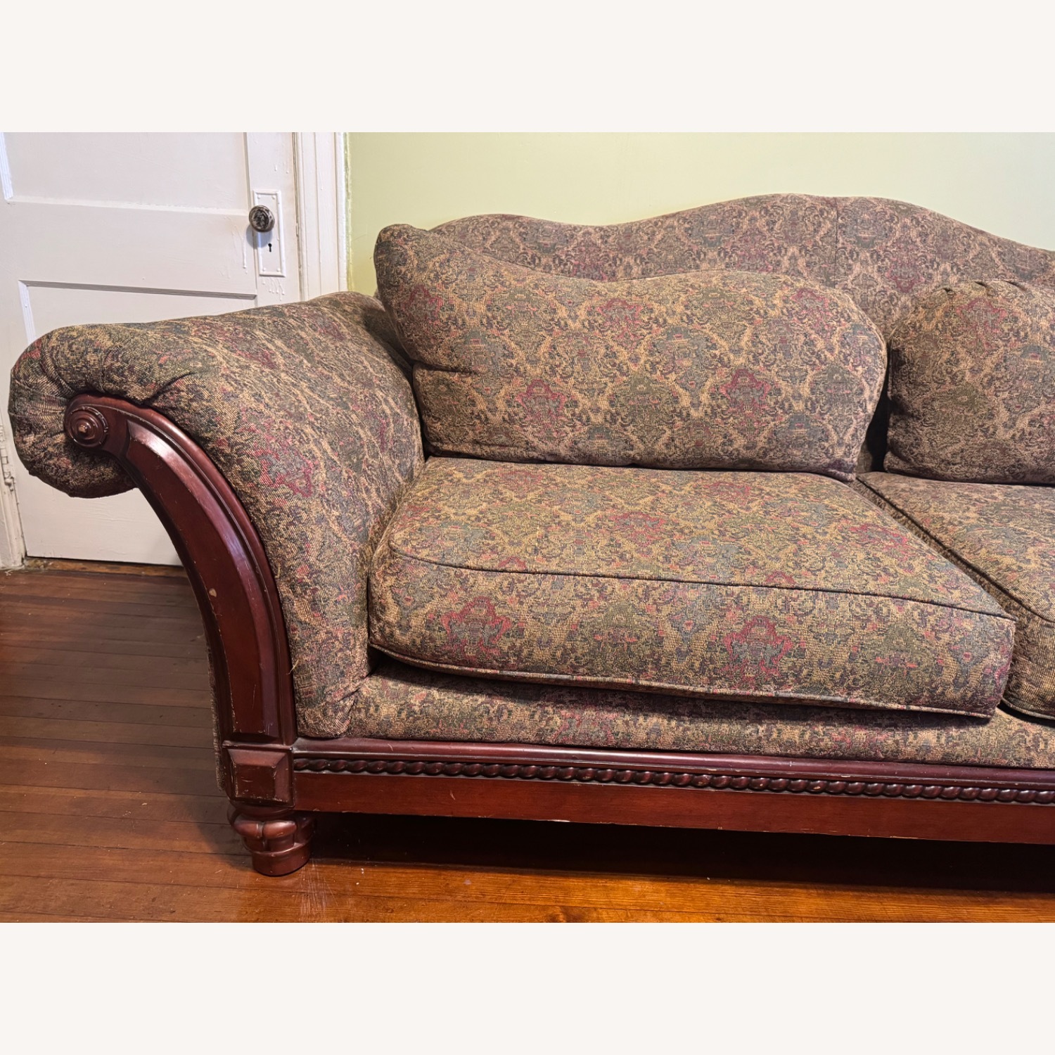 Richly Decorative Woven Jacquard Sofa - image-3