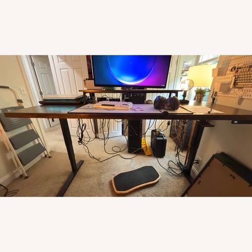 Used Uplift Electric Standing Desk with Custom Top for sale on AptDeco