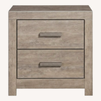 Ashley Furniture Culverbach Nightstands W USB (Set of 2)