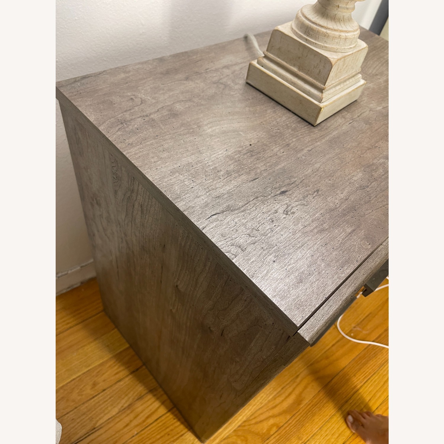 Ashley Furniture Culverbach Nightstands W USB (Set of 2) - image-4