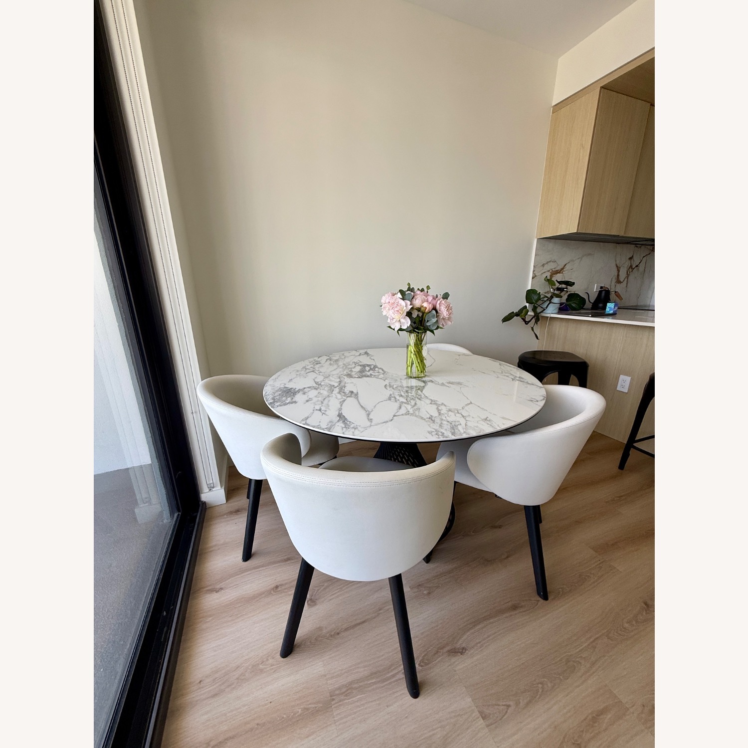 Calligaris Vortex Natural Marble Dining Table - image-8