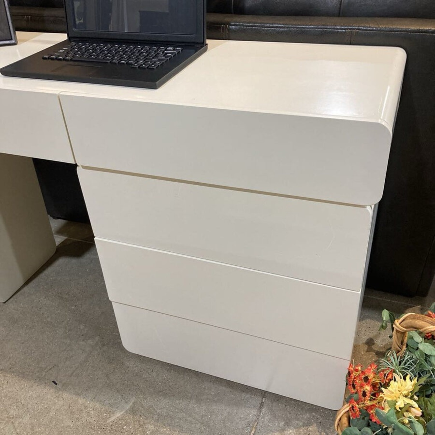 Modern Cliff Desk White - image-4