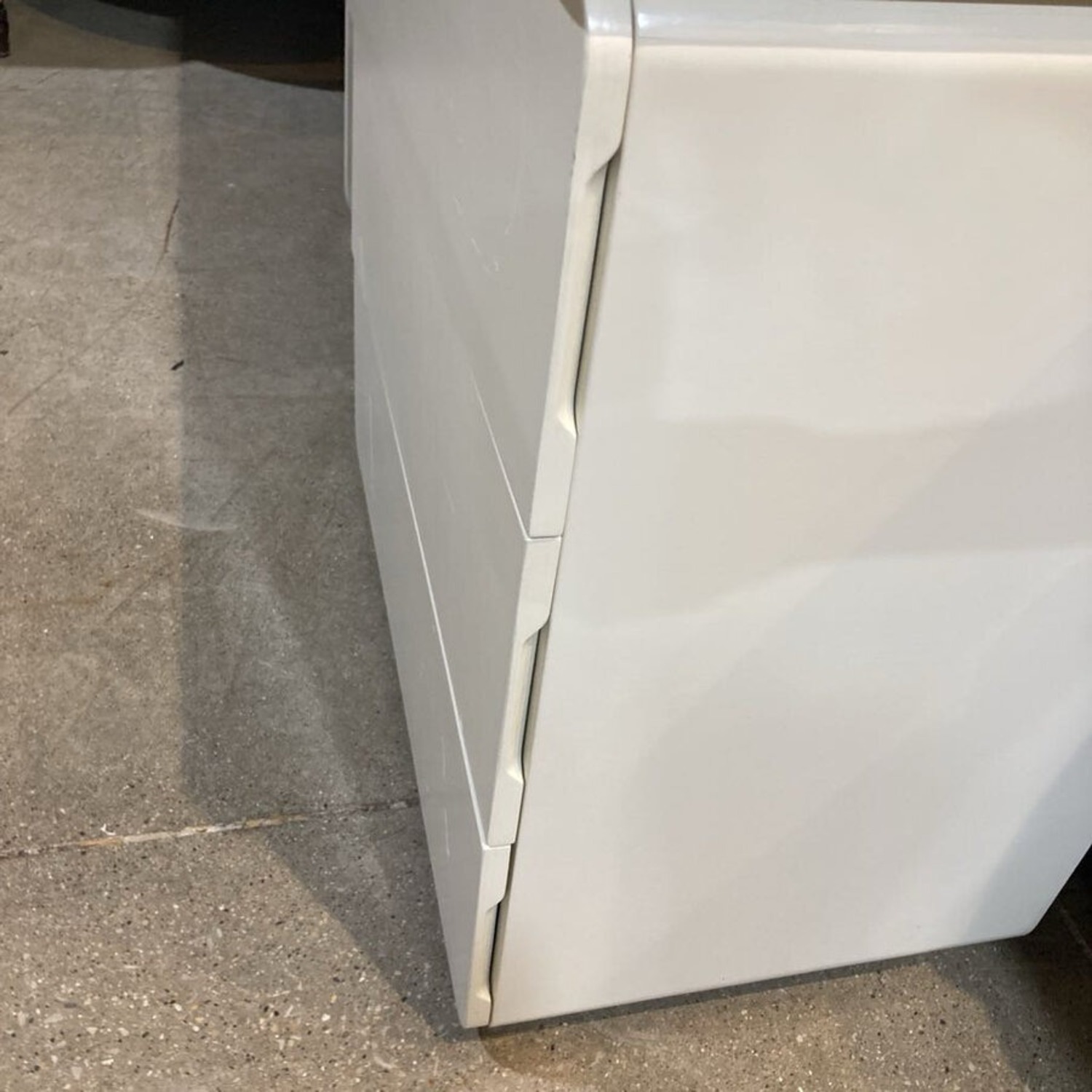 Modern Cliff Desk White - image-10