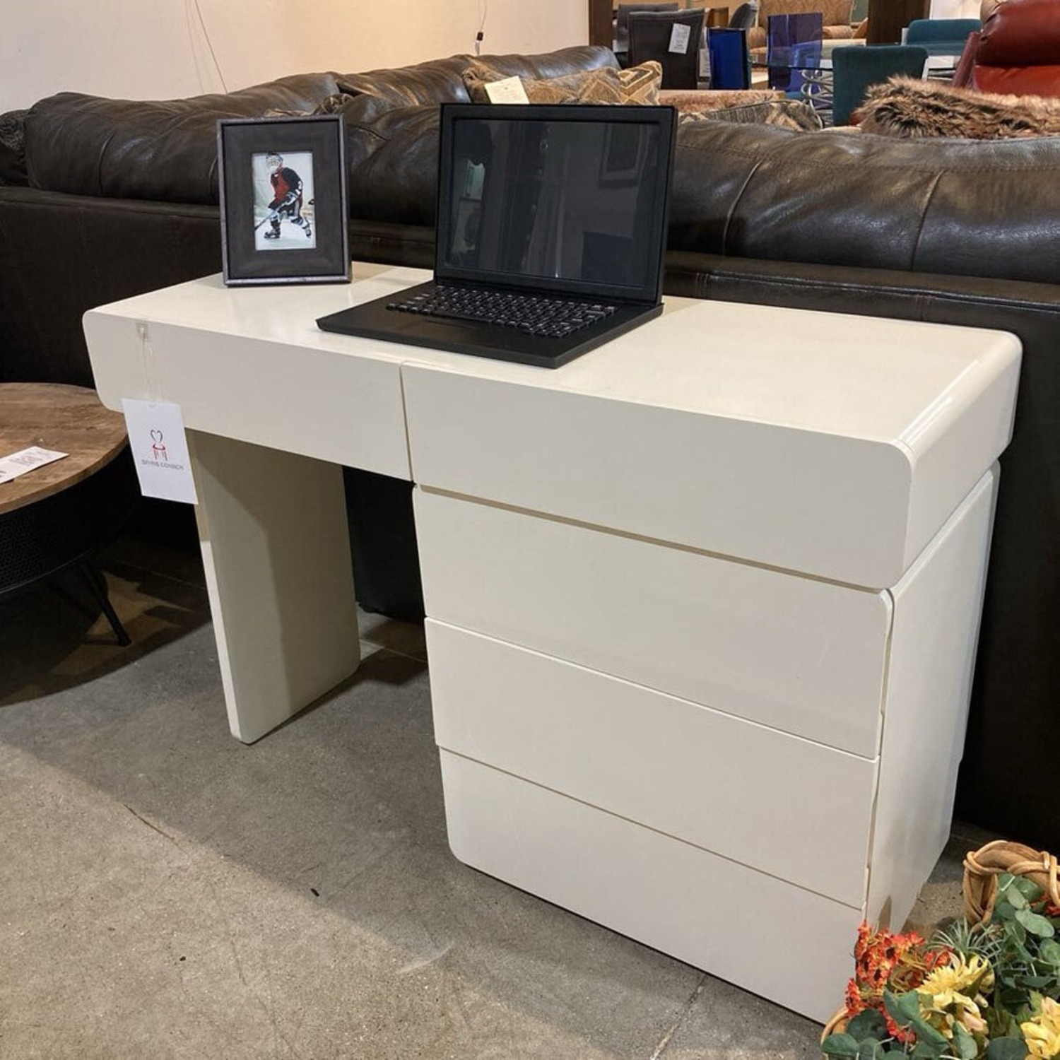 Modern Cliff Desk White - image-2