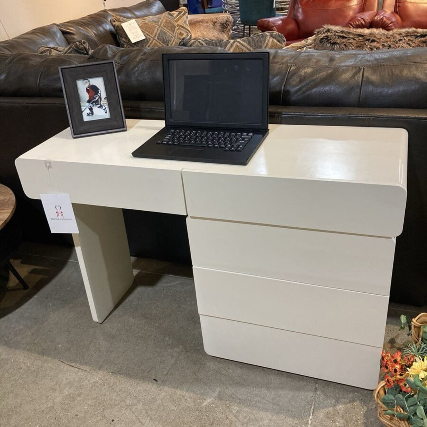 Modern Cliff Desk White - image-3
