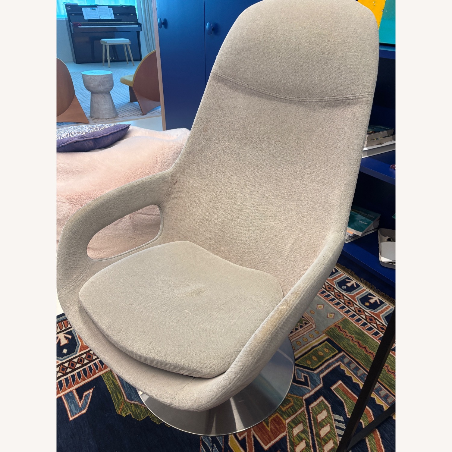 BoConcept Smartville Swivel Armchair - image-2