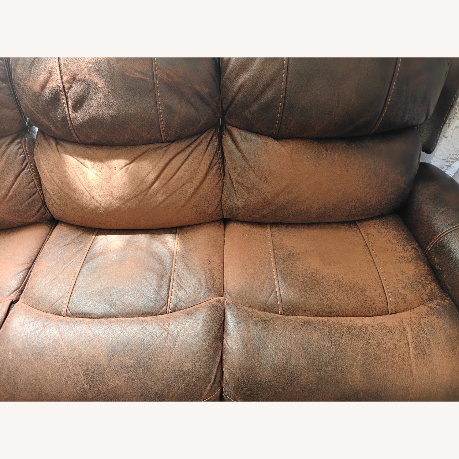 Bob's Discount Furniture 3+ Seater Sofa - image-3