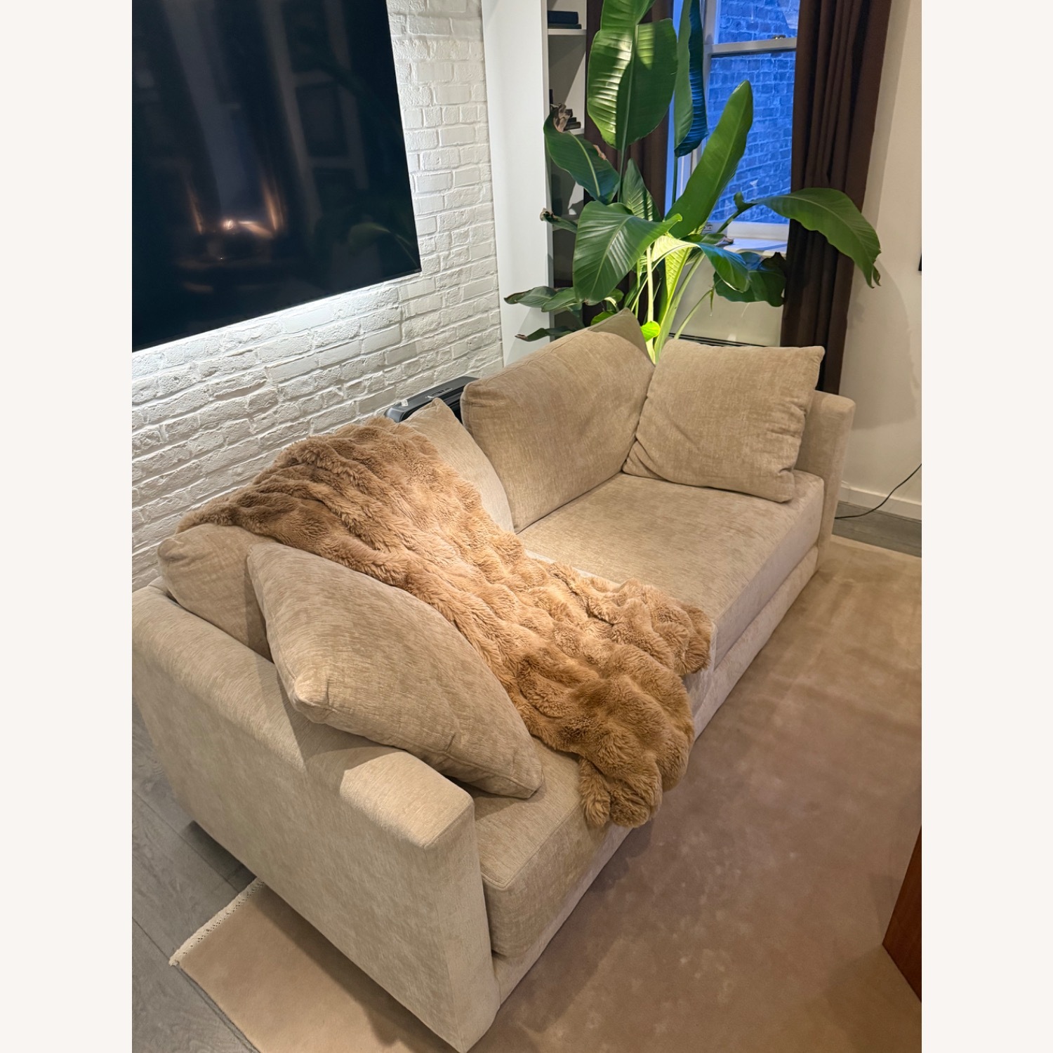 Crate & Barrel Natural Fabric 3+ Seater Sofa - image-8