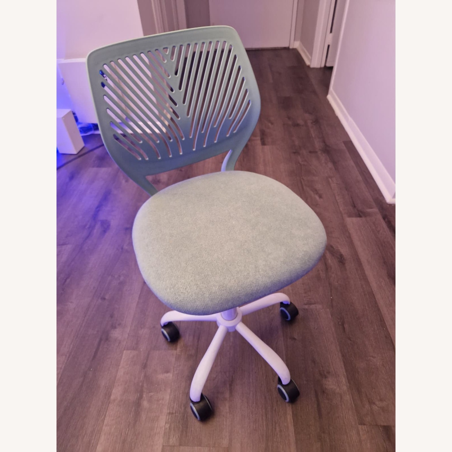 IKEA ÖRFJÄLL Desk Chair - image-3